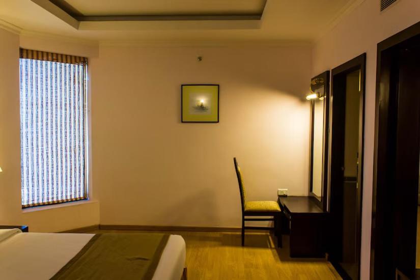 The Quilon Beach Hotel And Convention Center Kollam Exterior foto
