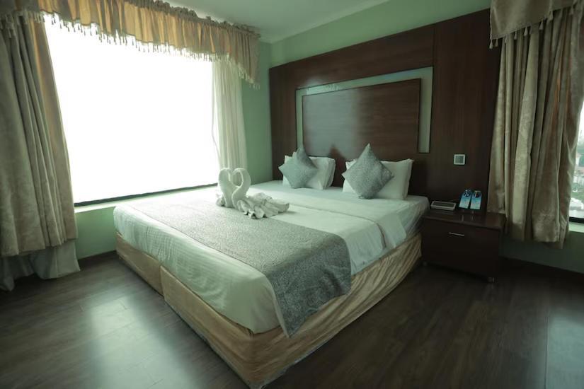 The Quilon Beach Hotel And Convention Center Kollam Exterior foto
