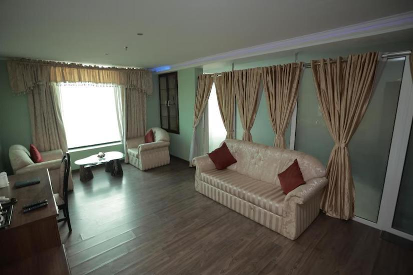 The Quilon Beach Hotel And Convention Center Kollam Exterior foto