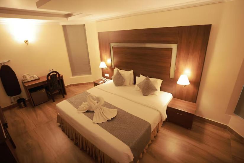 The Quilon Beach Hotel And Convention Center Kollam Exterior foto